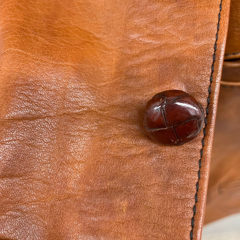 Vintage Men’s Tan Leather Vest - Picture 10 of 16
